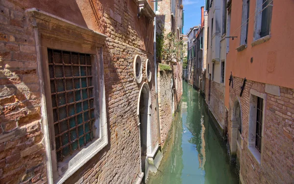Venedik Kanalı Boyunca Güzel Bir Evin Görüntüsü Fondamenta Del Megio — Stok fotoğraf