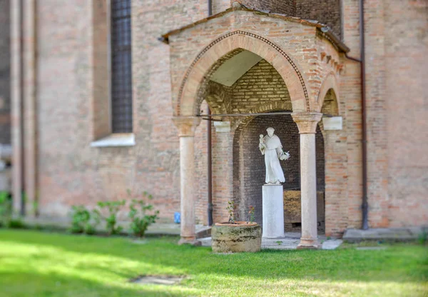 Padua Itália Abril 2023 Estátua Santo Antônio Padovan Embelezando Exterior — Fotografia de Stock
