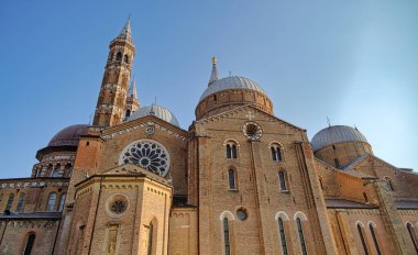 Aziz Anthony Bazilikası Padua İtalya 'daki Piazza del Santo' da.