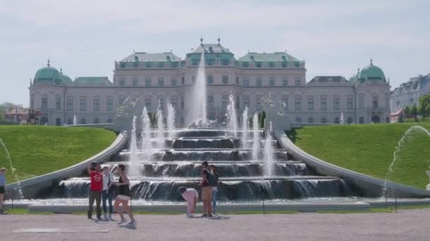 Vienna Austria Вересня 2018 Туристичні Пам Ятки Навколо Фонтанних Каскадів — стокове відео
