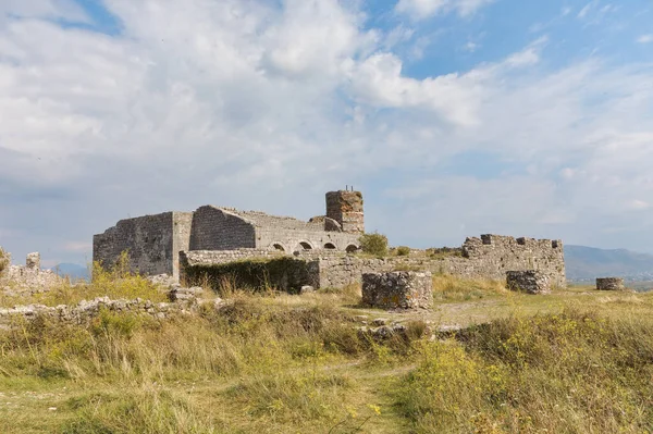 Ruins Medieval Rosafa Fortress Shkoder Overgrown Verdant Grass — Stock Photo, Image