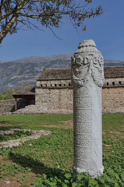 Ioannina Grecia Ottobre 2023 Una Pietra Tombale Ottomana Intagliata Erge — Foto Stock