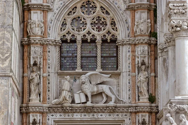 Venice Italy April 2023 Intricate Decorative Elements Facade Saint Marks — Stock Photo, Image