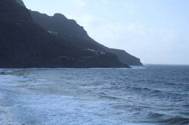 La Gomera 'daki Hermigua sahilinin güzel manzarası