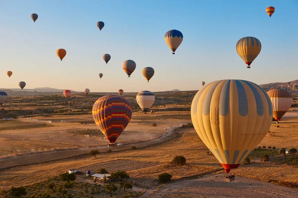 Balloons Dusk Cappadocia Spectacular Flight Goreme Turkey — Stock Fotó