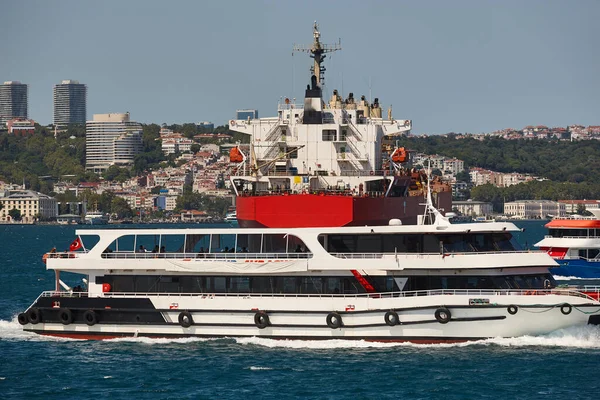 Maritime Traffic Vessels Bosphorus Strait Istanbul Turkey — Stockfoto