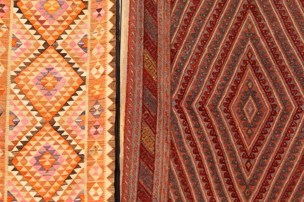 Turkse Traditionele Tapijten Met Geometrische Levendige Kleuren Ontwerpen Oosterse Tapijten — Stockfoto
