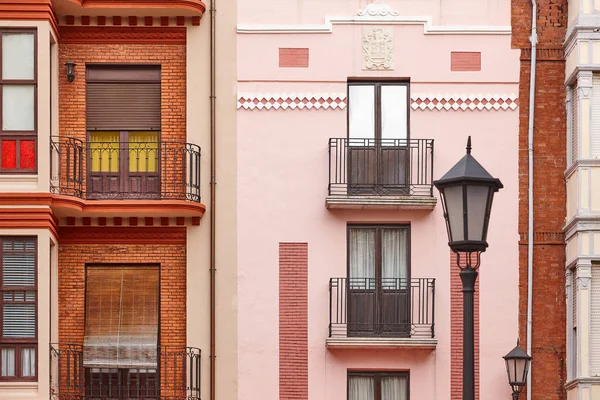 Schilderachtige Gekleurde Gebouwen Gevel Zamora Centrum Spanje — Stockfoto