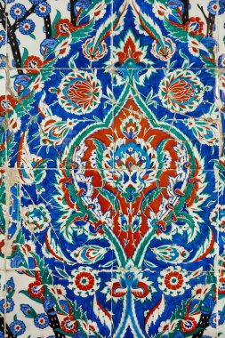 Iznik tiles detail in Topkapi palace. Colored floral design. Turkey