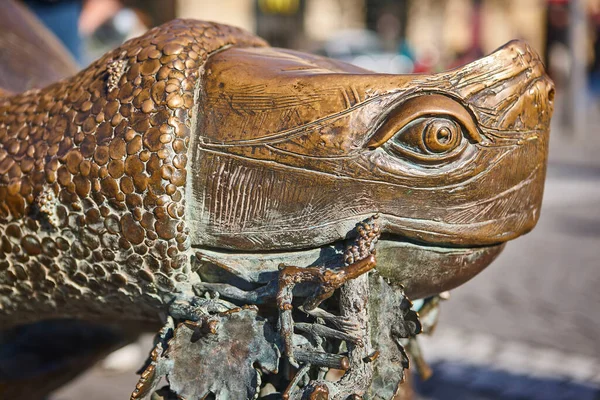 Bronzeskulptur Einer Schildkröte Der Nähe Des Tores Der Aquitaine Bordeaux — Stockfoto