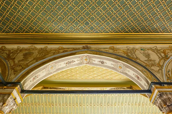 Decorated Arch Roof Topkapi Palace Sultanahmet Istanbul Turkey — Stock Photo, Image