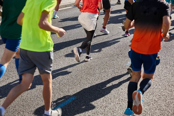 Sokaktaki Koşucular Sağlıklı Bir Yaşam Tarzı Hareket Egzersizi Atletizm — Stok fotoğraf