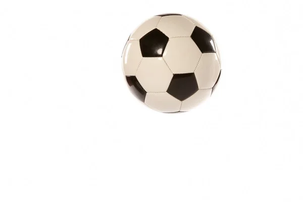 Κλασσική Μπάλα Ποδοσφαίρου Απομονωμένη Λευκό Φόντο Μπάλα Ποδοσφαίρου Αθλητισμός — Φωτογραφία Αρχείου