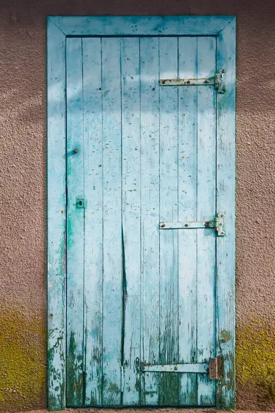Porte Texturée Rouillée Bois Bleu Façade Vieillissante Personne — Photo