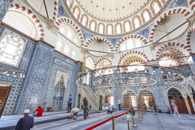 Rustem Paşa camiinin içi. Iznik fayansları. İslam İstanbul, Türkiye