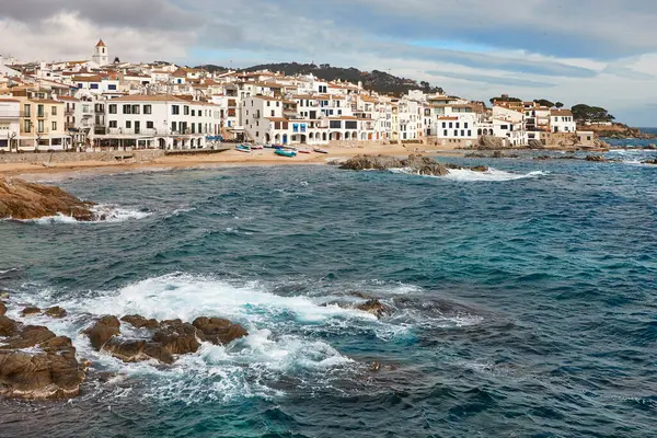 Calella de Palafrugell 'in resimli köyü. Akdeniz kıyısı. Costa Brava