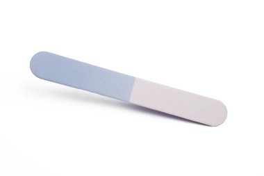 Tırnak törpüsü ve oje beyaza izole edilmiş. Manikür seti. Manikürcü.