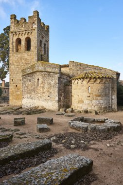 Girona 'daki Roma kilisesi. Aziz Esteve de Canapost. Katalonya, İspanya