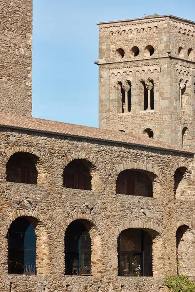 Sant Pere de Rodes ortaçağ manastırı. Girona, Katalonya. İspanya