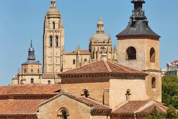 stock image Segovia skyline. Romanesque church St. Millan and cathedral. Spain