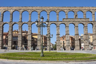 Segovia 'da Roma su kemeri. Tarihi eser mühendisliği. İspanya