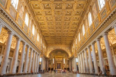 Saint Mary Bazilikası iç mekan. Barok tarzı. Roma, İtalya