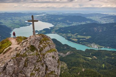 Attersee Gölü ve Alp Dağları Salzburg bölgesinde. Avusturya tarihi