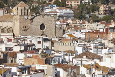 Tossa de Mar mahallesi. St. Vicente kilisesi. Girona, İspanya