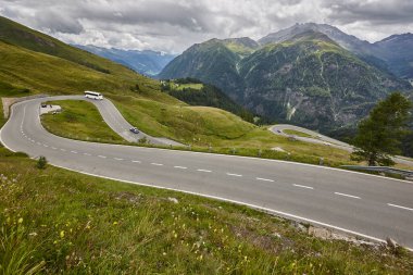 Grossglockner. Alp yılanı dağ yolu. Avusturya 'nın tarihi rotası