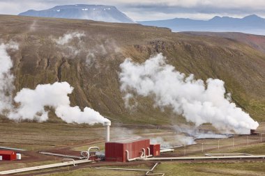 Jeotermal İzlanda endüstrisi. Yenilenebilir enerji. Bjamarbayrak bölgesi. Myvatn. İzlanda