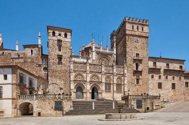Eski Guadalupe Kilisesi Gotik tarzı. Çatlaklar, Extremadura. İspanya