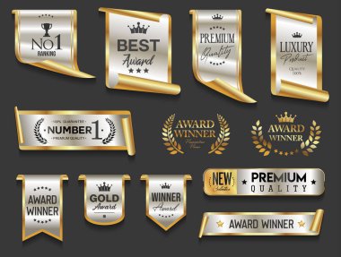Altın lüks etiketler ve rozetler altın prim kalite sertifika kurdeleleri vektör illüstrasyonu 