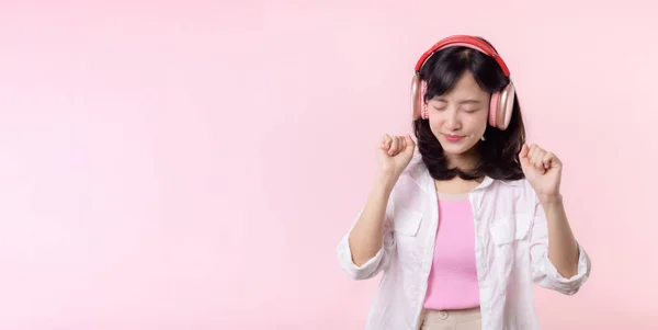 Sorria Asiático Muito Modelo Pessoa Ouvir Música Música Desfrutar Dança — Fotografia de Stock