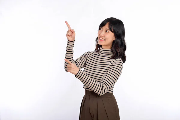Vacker Ung Asiatisk Kvinna Tröjan Tyg Pekar Upp För Att — Stockfoto