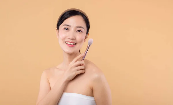 Porträt Junge Glückliche Asiatische Frau Mit Natürlichem Make Gesicht Hält — Stockfoto