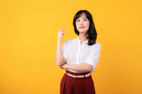 Portret Azjatycki Młoda Kobieta Przedsiębiorca Szczęśliwy Uśmiech Ubrany Białą Koszulę — Zdjęcie stockowe