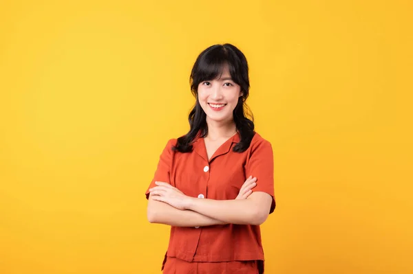 Retrato Joven Pensativo Hermosa Asiática Mujer Feliz Sonrisa Vestida Con —  Fotos de Stock