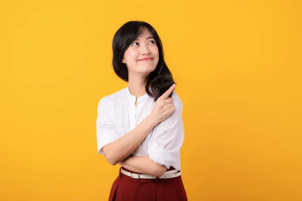Portrét Asijské Mladé Ženy Podnikatel Šťastný Úsměv Oblečený Bílé Košili — Stock fotografie