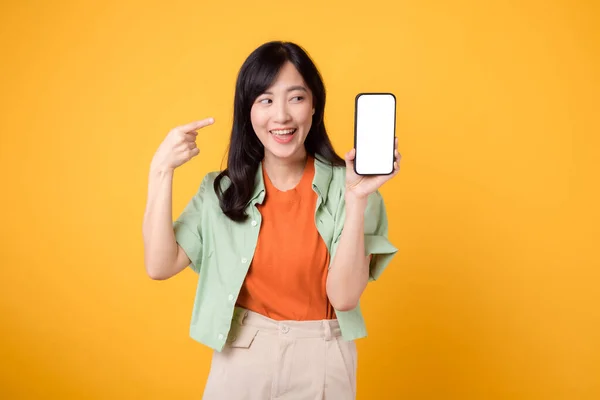 Portrait Schöne Asiatische Junge Frau Glücklich Lächeln Orangefarbenem Hemd Mit — Stockfoto