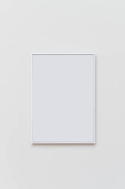 Boşluğu modern resim çerçeveleriyle sanat galerisine dönüştür. beyaz tasarım ve boş şablonlar resimler veya sanat eserleri için boş tuval oluşturur. Evde ya da ofiste.