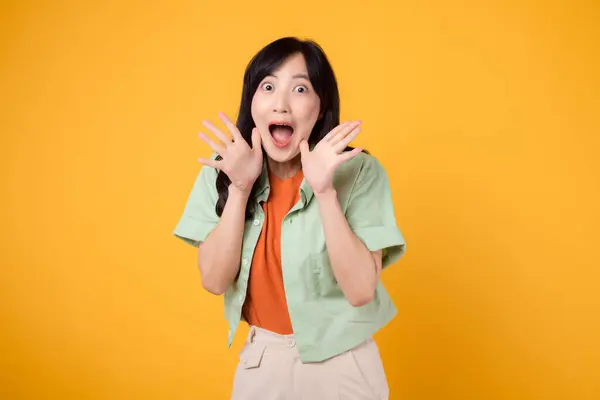 Energetic Young Asian Woman 30S Wearing Green Orange Shirt Passionately — Stock Photo, Image