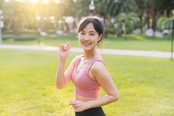 Capture Happiness Young Beautiful Asian Woman 30S Smiling Camera Park — Stock Photo, Image