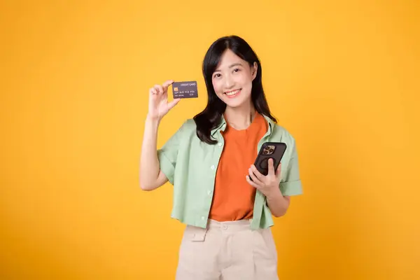 Experimente Emoção Compras Móveis Com Uma Jovem Mulher Asiática Vibrante — Fotografia de Stock