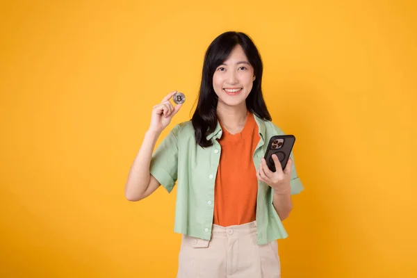 Young Asian Woman 30S Elegantly Dressed Orange Shirt Green Jumper — Stock Photo, Image