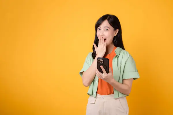 Surprise Young Asian Woman 30S Wearing Orange Shirt Green Jumper — Stock Photo, Image