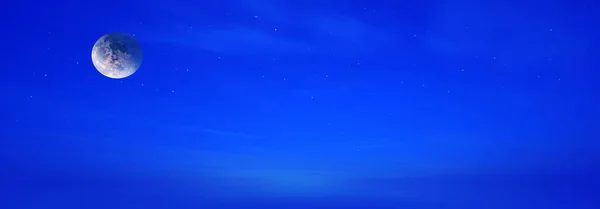 Gece Mavisi Gökyüzü Büyük Mavi Pembe Günbatımı Bulutlar Arka Plan — Stok fotoğraf