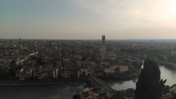 Ηλιοβασίλεμα Στην Πόλη Βερόνα Ιταλία — Αρχείο Βίντεο
