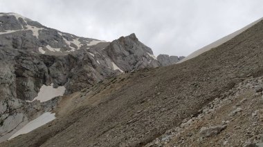 İtalya 'da Dolomitler Üzerine Bivacco dal Bianco
