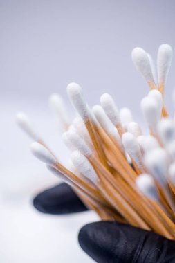 Pamuklu bez: günlük bakım için basit bir araç