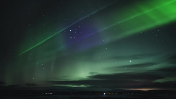 Aurora Borealis Väver Samman Med Vintergatan Norrsken Time Lapse Solvind — Stockvideo